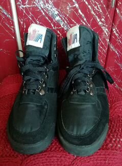 Ботинки кроссовки новые