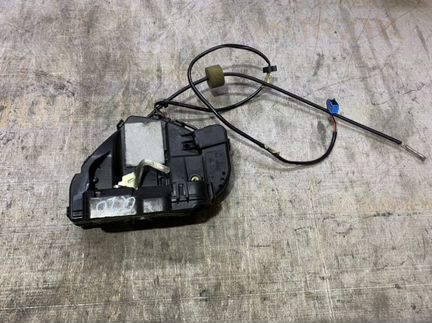 Замок двери задний правый Mercedes E-Class W211