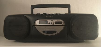 Магнитолы: sharp и sony