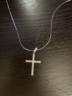 Цепочка и крестик