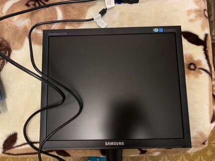 Монитор Samsung