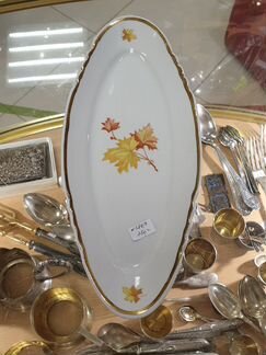 Фарфоровые блюдца