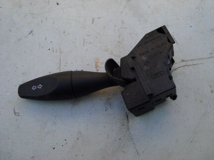 Переключатель поворотов Ford Focus 1 1.8 115 Л.С