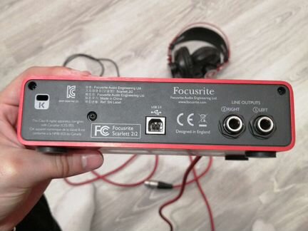 Звуковая карта focusrite 2i2
