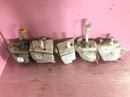 Бачок омывателся Nissan Almera, Tino, Primera P11