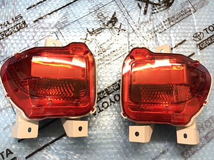 Toyota Rav 4 противотуманка задняя, новая