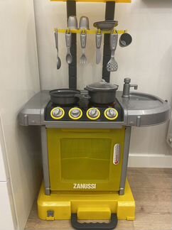Кухня детская Zanussi в чемоданчике