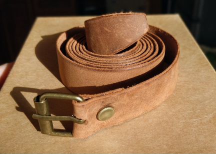 Кожаный длинный ремень. Хендмейд