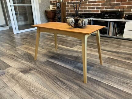 Журнальный столик