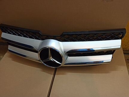 Решетка радиатора Mercedes GLK204 Рестайлинг