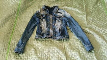Куртка джинсовая
