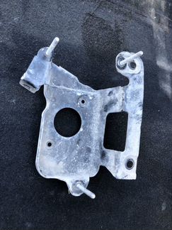 Креплении пневмо компрессора Мерседес ML164 GL164