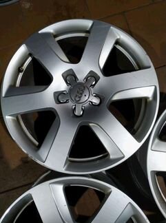 Диски бу оригинал R17 LU на Audi