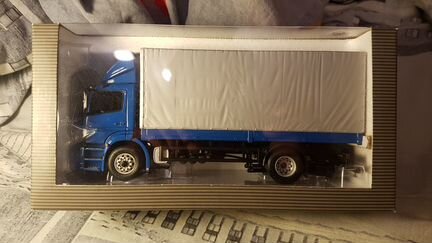 Mercedes-Benz Atego (Blue) Minichamps 1/43