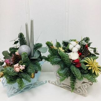 Новогодняя композиция из нормандских еловых веток