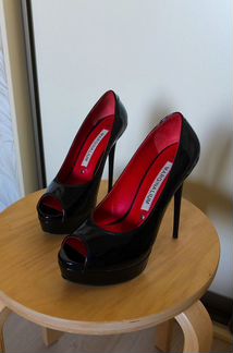 Туфли на шпильке 38