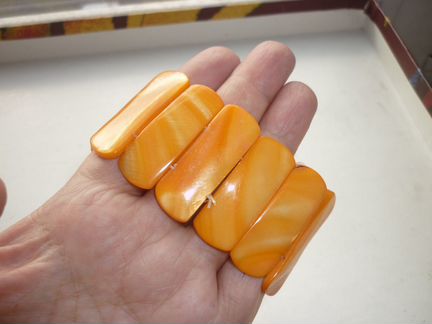 Браслет из перламутра