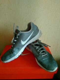 Кроссовки Nike