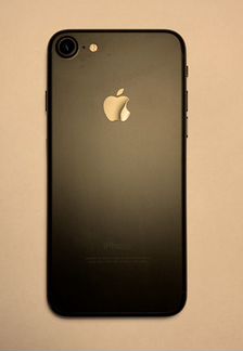 Телефон iPhone 7