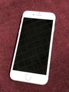 Телефон iPhone 8 64gb