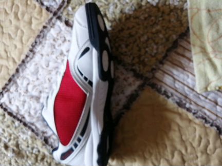 Кроссовки Forward для зала новые