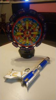 Электронная мишень с пистолетом