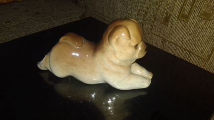 Фарфоровая собака
