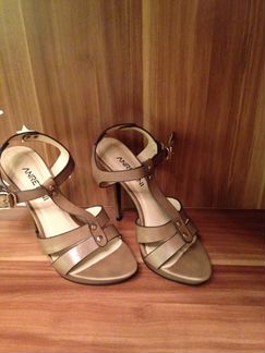 Босоножки anretani (новые)