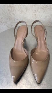 Босоножки Stuart Weitzman