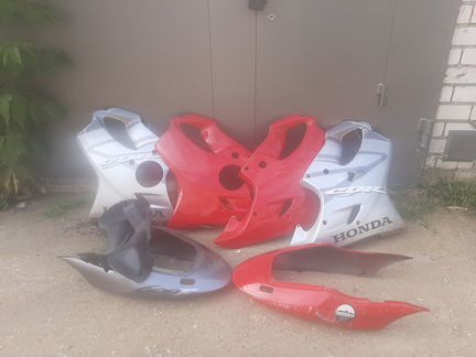 Пластик cbr600f4i