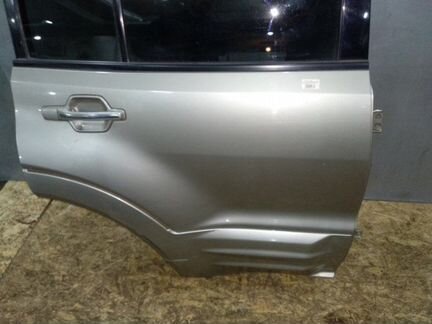 Дверь задняя правая Mitsubishi Pajero 3 V60
