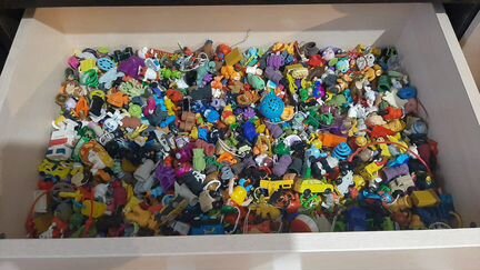 Игрушки из киндера