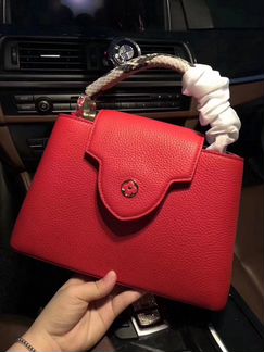 Сумка Louis Vuitton Capucines bb