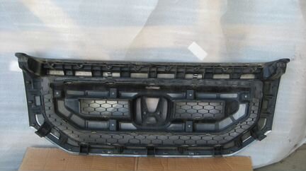 Решетка радиатора Хонда Пилот 2