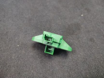 Датчик бокового удара Mercedes W204 W204 C200