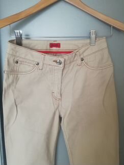 Бежевые джинсы Hugo boss