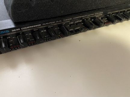 Железный компрессор Alesis 3630 от Long