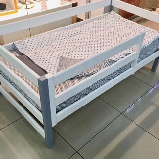 Кровать одноярусная с ящиками