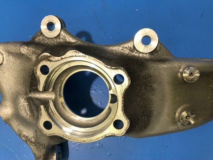 Кулак передний правый Bmw 7-Я Серия G11 B57 2017