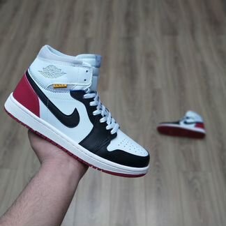 Nike Air Jordan 1 (Найк Аир Джордан 1)