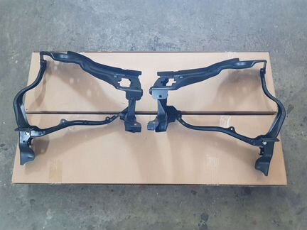 Супорт фары Mercedes E 212 крепление