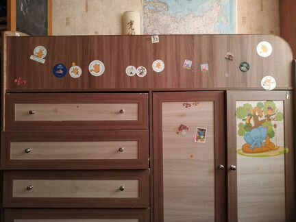 Кровать чердак с ящиками и шкафом