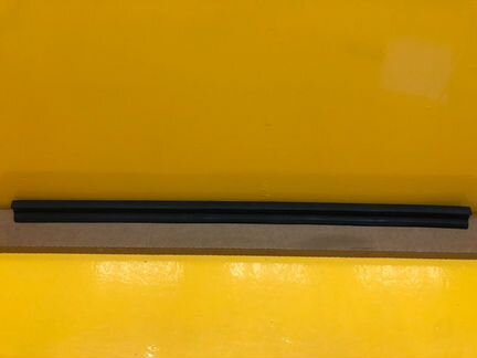 Уплотнитель двери передний левый Nissan Murano Z52