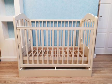 Кроватка детская полный комплект