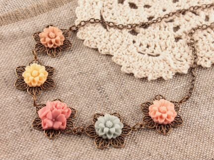Колье Винтажные цветы