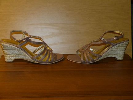 Босоножки, новые, размер 37/4
