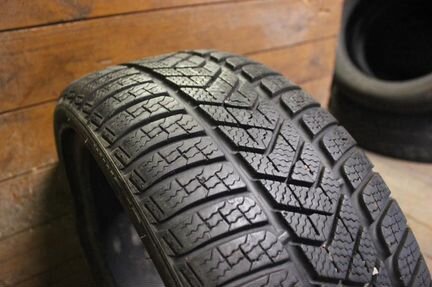 Шина бу 225-40-18 Pirelli Winter SottoZero 3