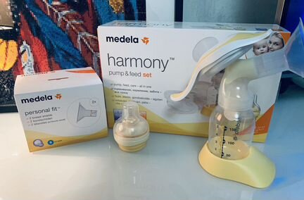 Молокоотсос ручной Medela Harmony Basic, с бутылоч