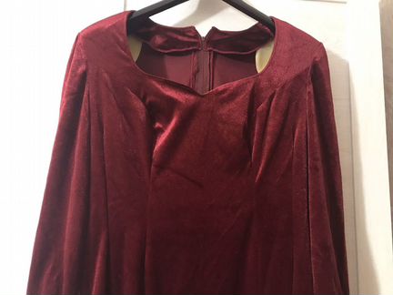 Вечернее платье из бархата