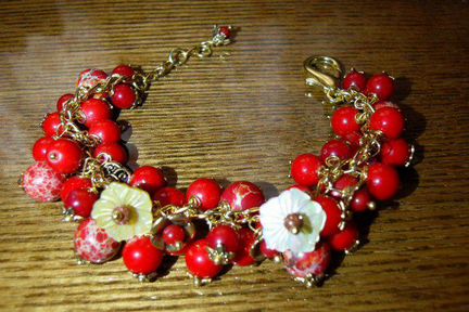 Яркий браслет